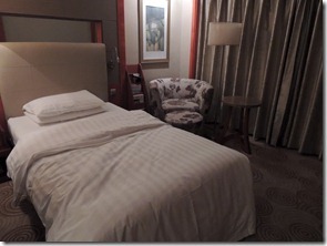 Hotel-bed-amazingly-good_thumb1